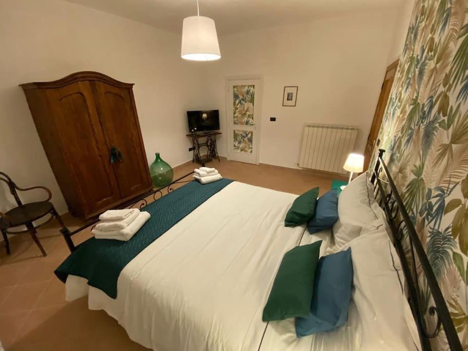 Casa Vacanze Fonte Del Menotre Foligno Buitenkant foto