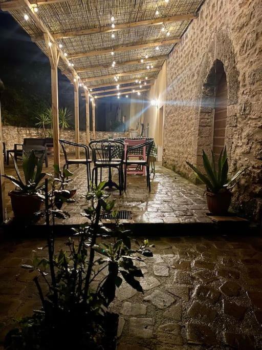 Casa Vacanze Fonte Del Menotre Foligno Buitenkant foto