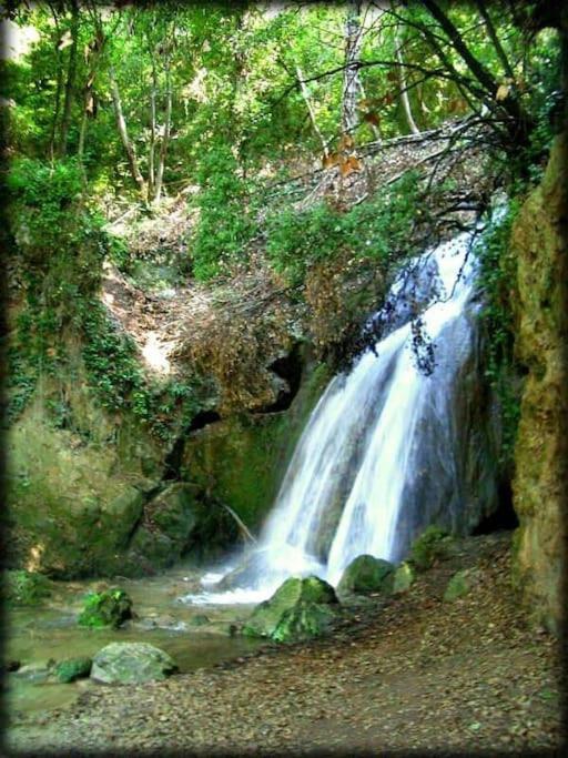 Casa Vacanze Fonte Del Menotre Foligno Buitenkant foto